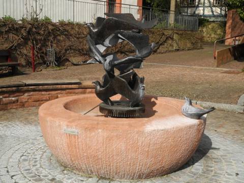 <p>Gunter Ullrich | Möwenbrunnen Aschaffenburg/Leider | 1993-1995 | Bronze</p>
